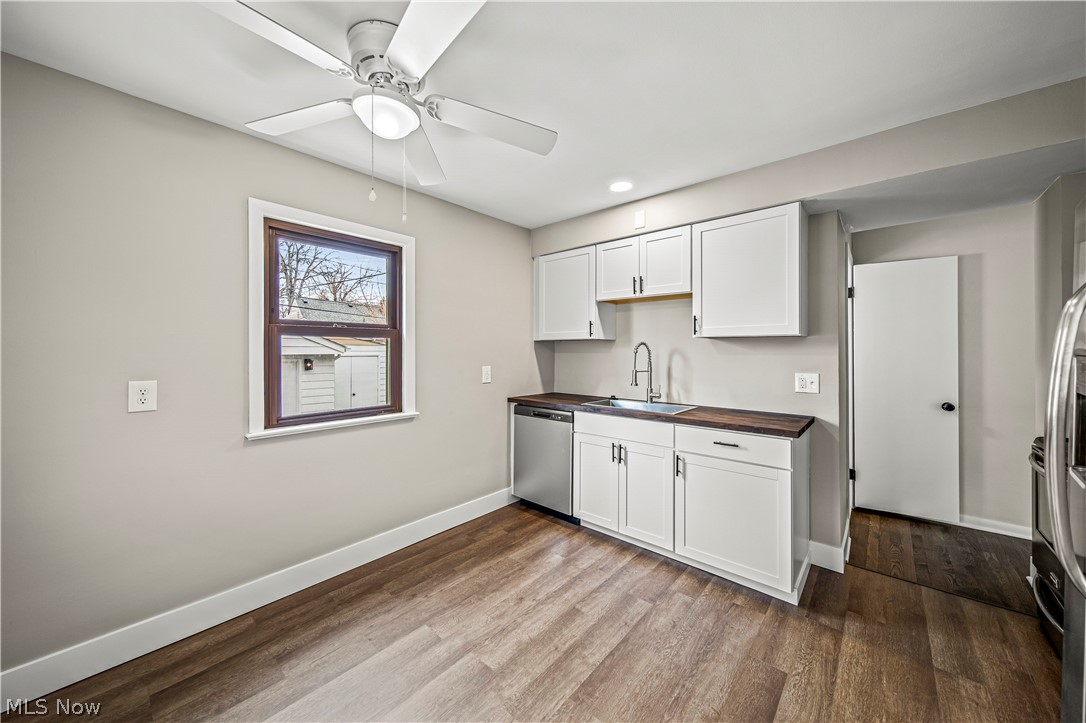 28971 Barjode Road Willowick, OH 44095 - Photo 12 of 36