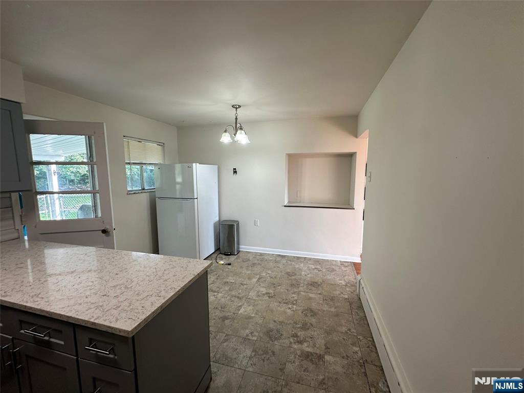 510 Studio Road, Unit 2 Ridgefield, NJ 07657 - Photo 3 of 10