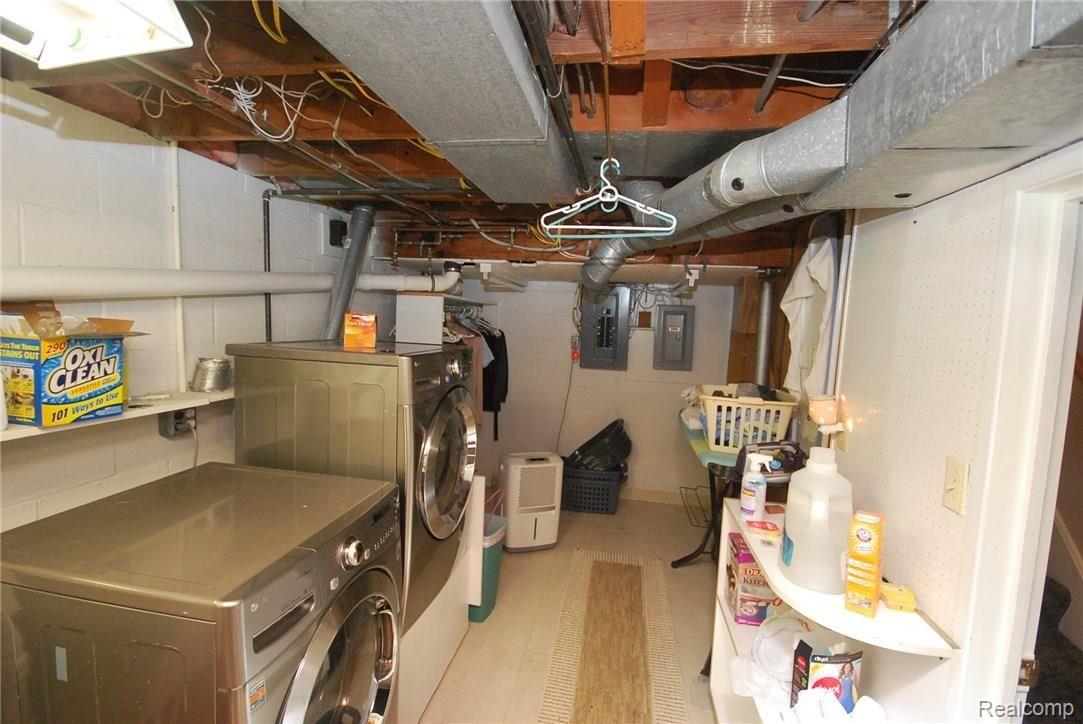 421 Inverness Street Howell, MI 48843 - Photo 26 of 29 Basement Laundry Room