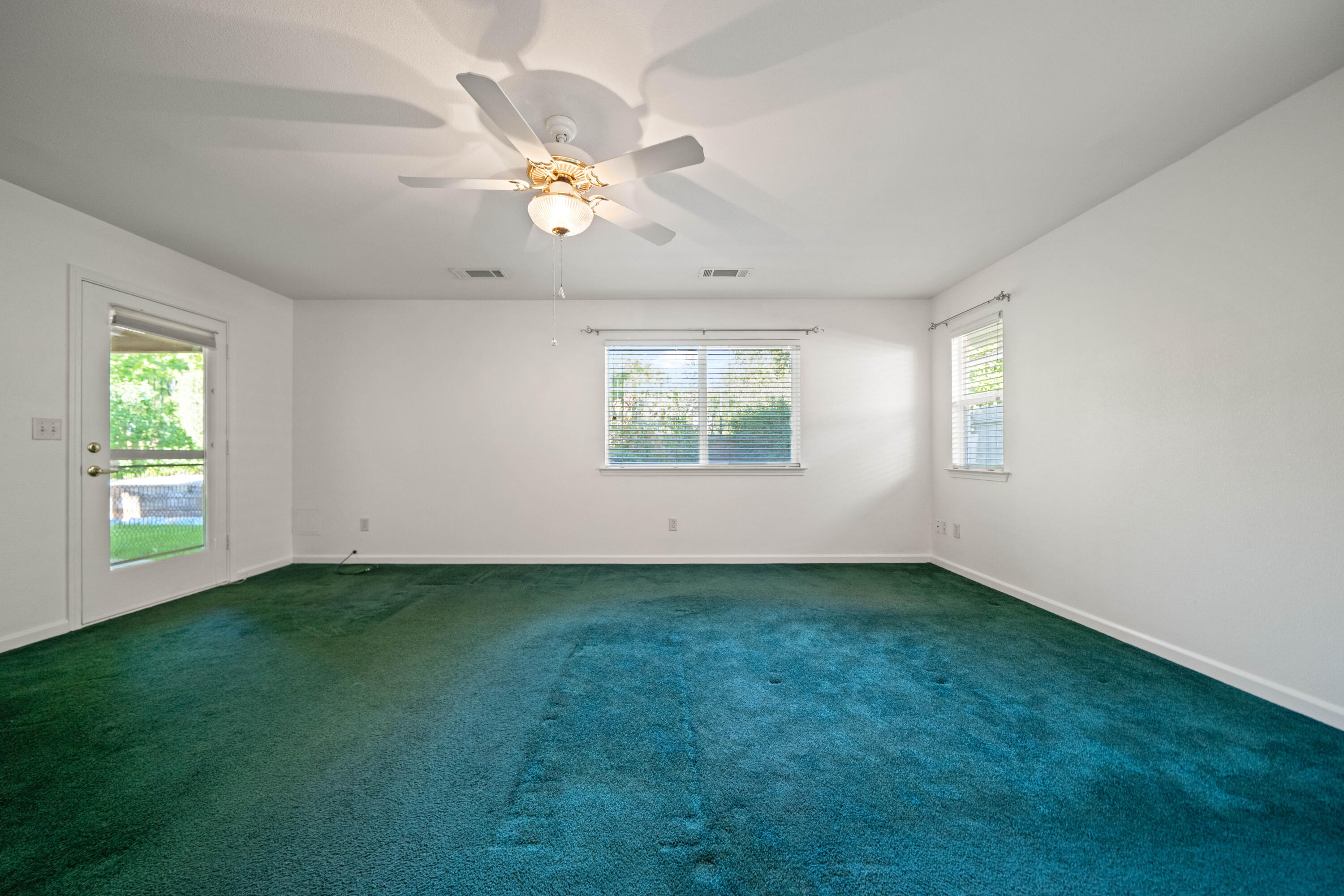 427 Yolla Bolly Trail Redding, CA 96003 - Photo 11 of 26 IMG-10