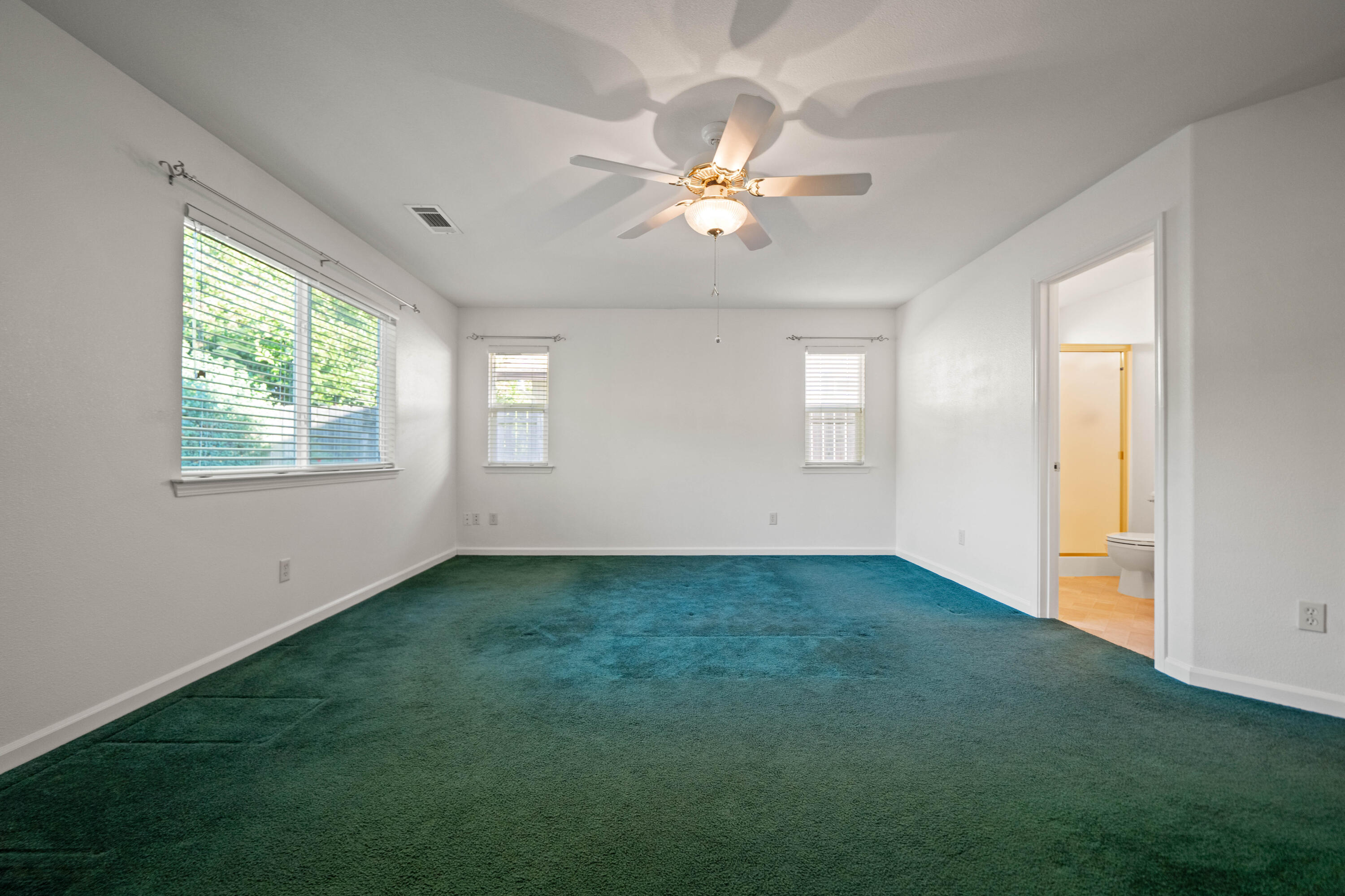 427 Yolla Bolly Trail Redding, CA 96003 - Photo 13 of 26 IMG-12