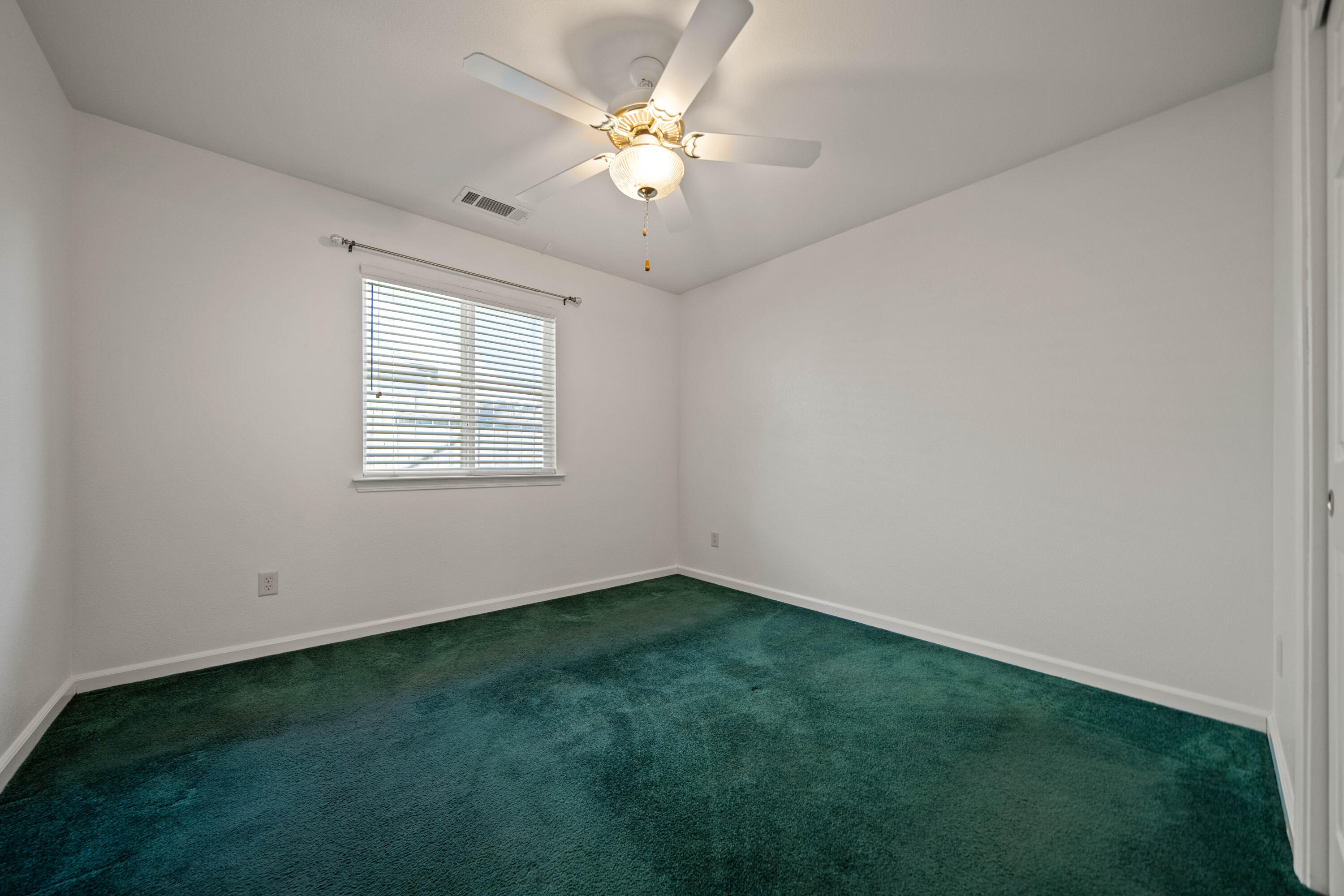 427 Yolla Bolly Trail Redding, CA 96003 - Photo 16 of 26 IMG-15