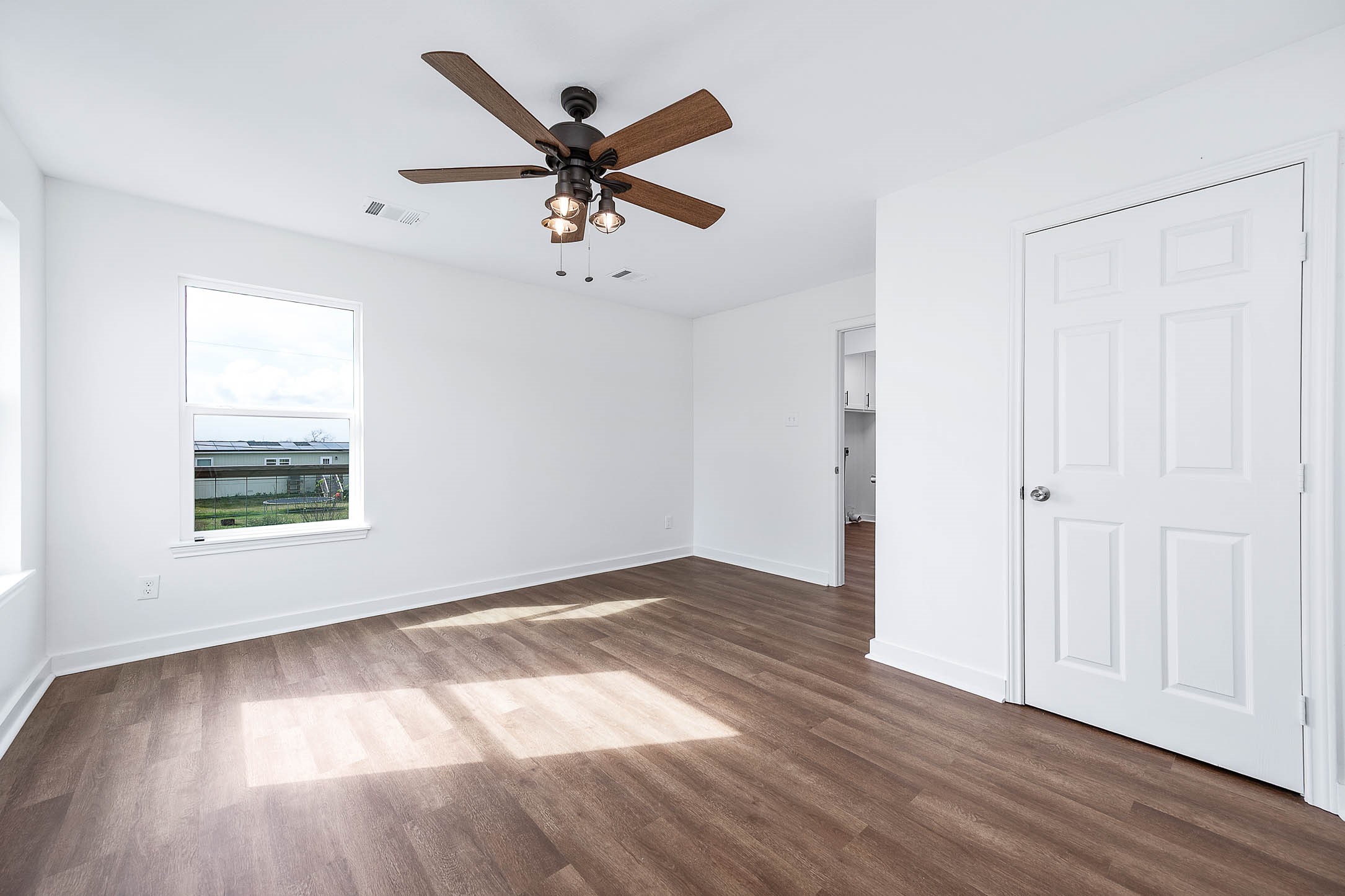 12827 Sandpiper Road Angleton, TX 77515 - Photo 21 of 42 Bedroom 3
