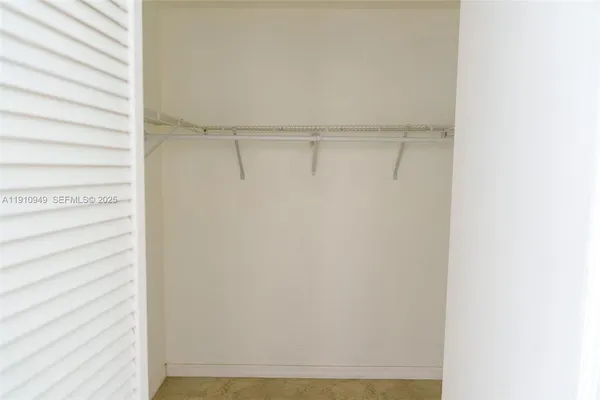 $2,500 | 509 East Sheridan Street, Unit 3083, Dania Beach, FL 33004