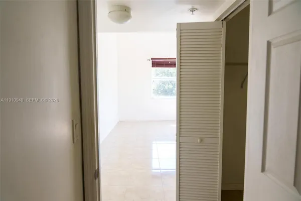 $2,500 | 509 East Sheridan Street, Unit 3083, Dania Beach, FL 33004