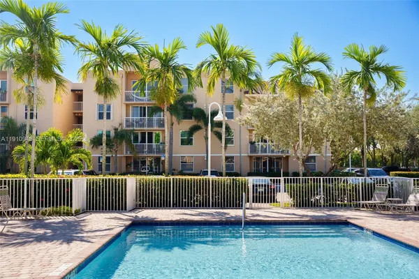 $2,500 | 509 East Sheridan Street, Unit 3083, Dania Beach, FL 33004