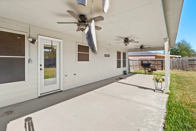 $2,100 | 10507 Sutter Glen Lane, Houston, TX 77075