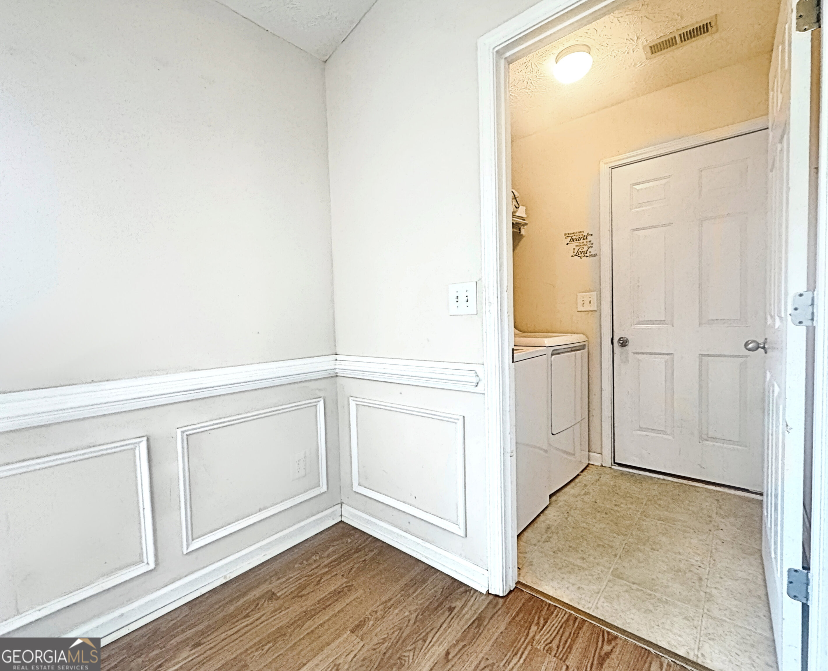 203 Jerry Road Hogansville, GA 30230 - Photo 17 of 49 an entryway with wooden floor