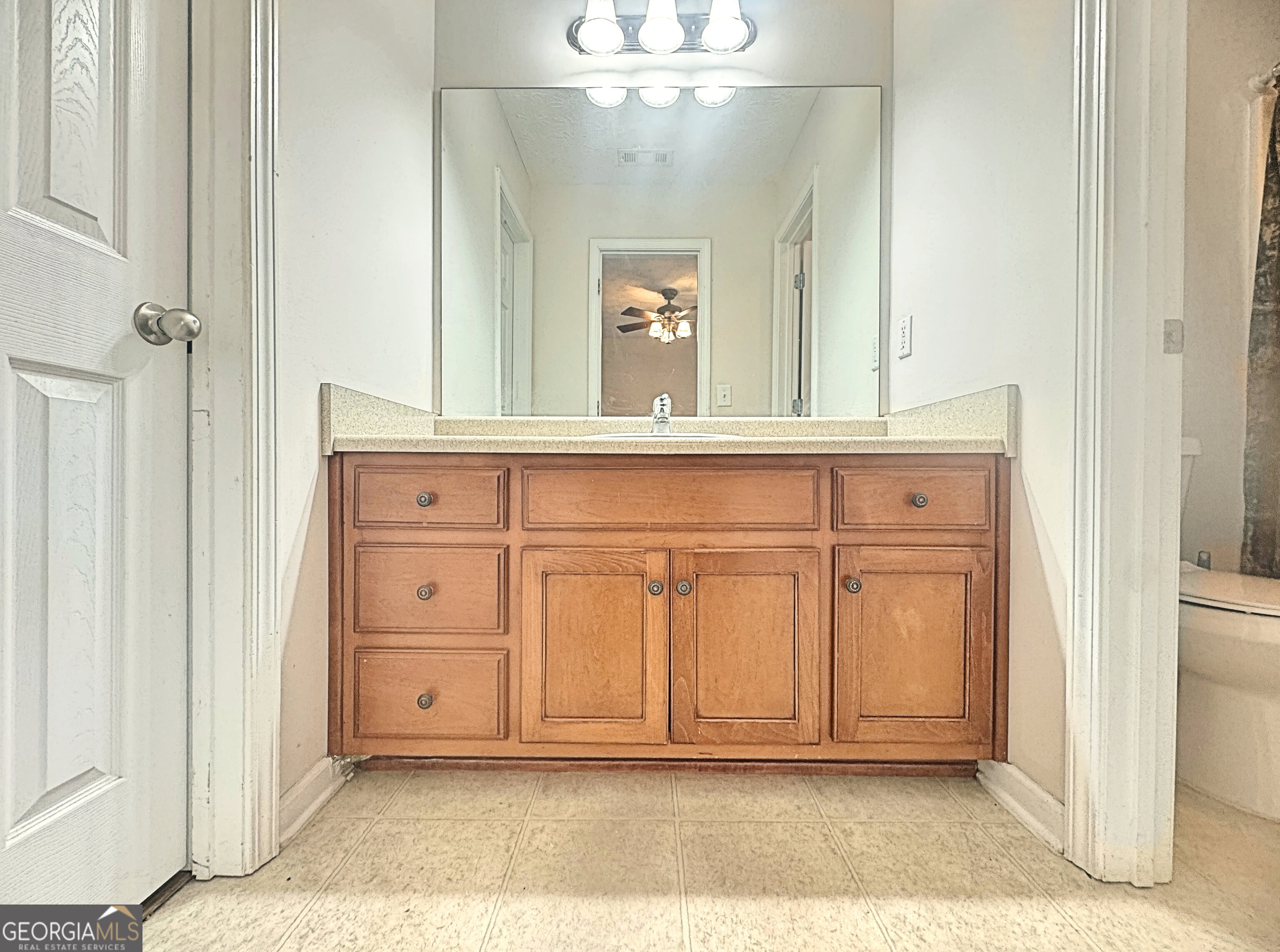 203 Jerry Road Hogansville, GA 30230 - Photo 31 of 49 a view of a hallway with front door