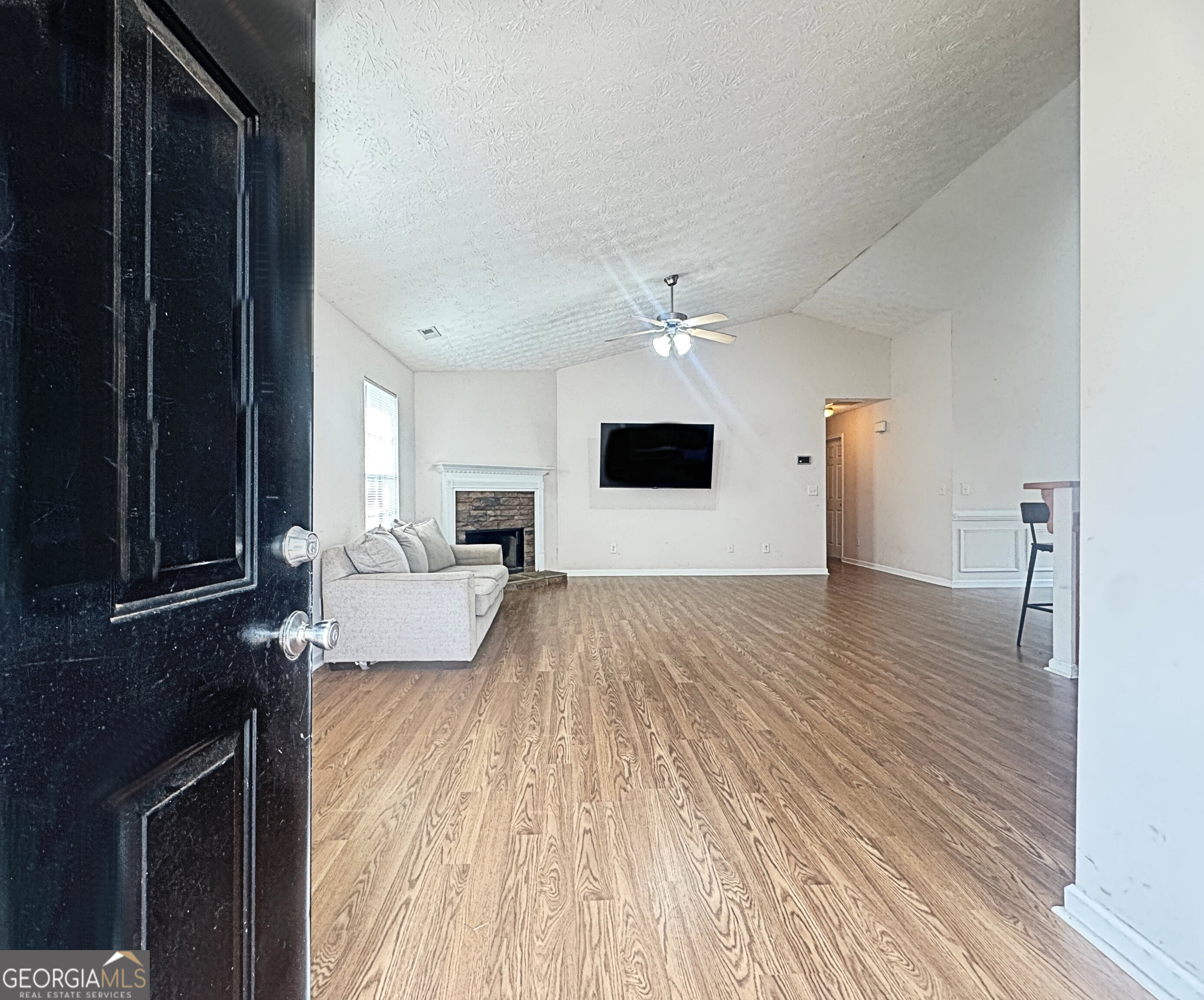 203 Jerry Road Hogansville, GA 30230 - Photo 6 of 51 a view of a living room