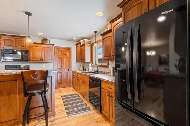 $375,000 | 3816 Shore Crest Lane, Green Bay, WI 54311