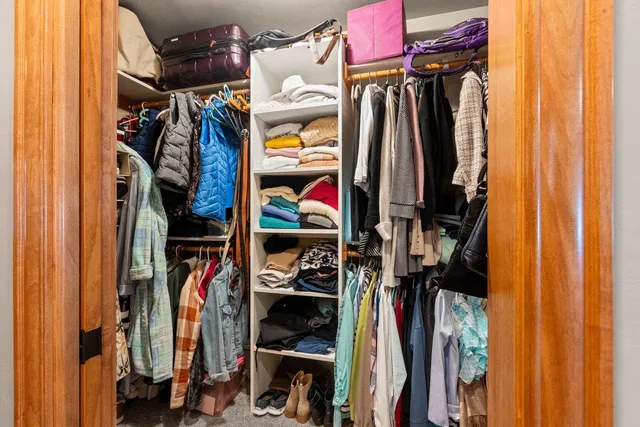 $375,000 | 3816 Shore Crest Lane, Green Bay, WI 54311