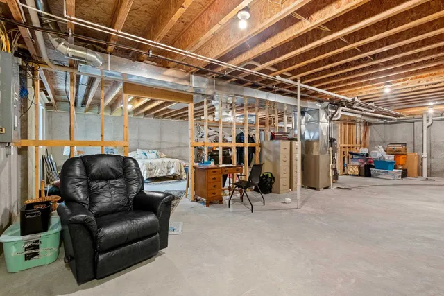 $375,000 | 3816 Shore Crest Lane, Green Bay, WI 54311