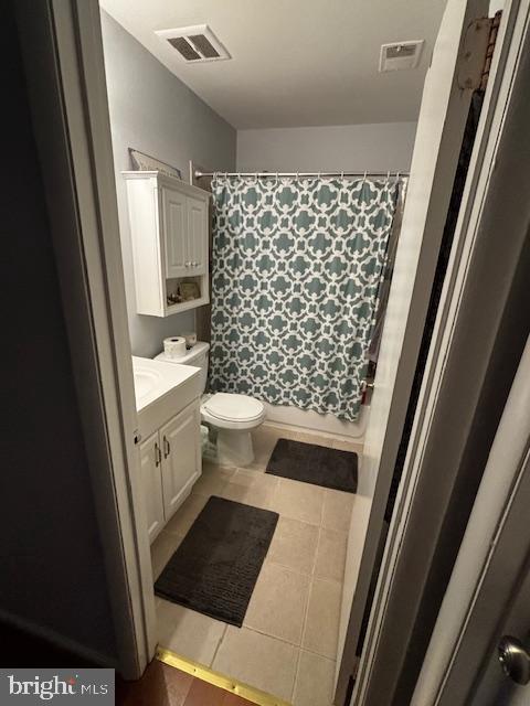 11162 Forest Edge Drive Reston, VA 20190 - Photo 15 of 21 Full bath top level