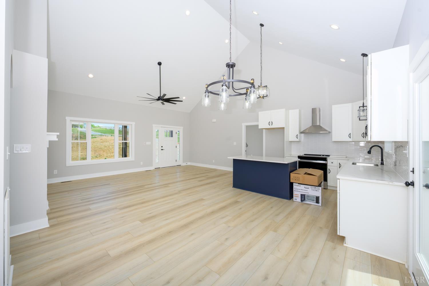 2249 Lipscomb Road Moneta, VA 24121 - Photo 6 of 60