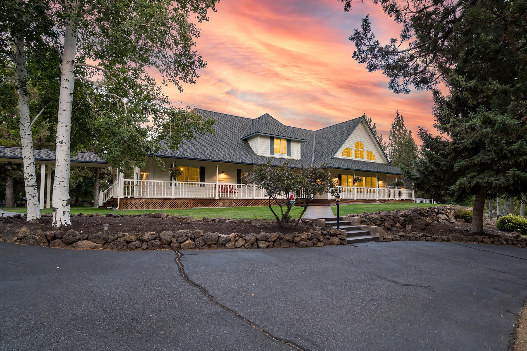 21936 Bear Creek Road Bend, OR 97701 - Photo 17 of 75 JH5_1253