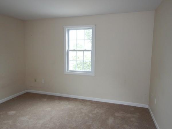 153 Cloran Street Springfield, MA 01109 - Photo 20 of 36 Gallery Image 20