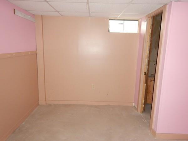 153 Cloran Street Springfield, MA 01109 - Photo 28 of 36 Gallery Image 28