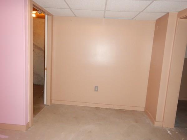 153 Cloran Street Springfield, MA 01109 - Photo 29 of 36 Gallery Image 29