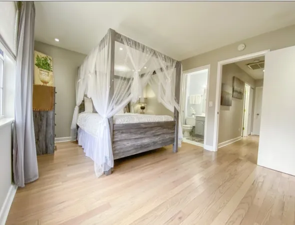 $299,900 | 443 North Lake Shore Drive, Palatine, IL 60067