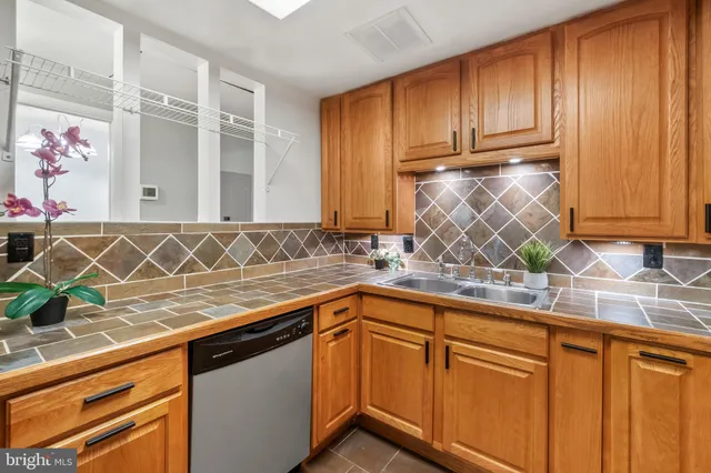 $1,850 | 3 West Mt Vernon Place, Unit 1, Baltimore, MD 21201