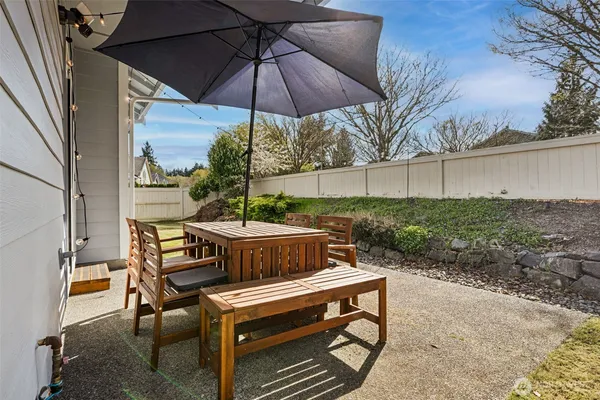 $635,000 | 4209 Campus Green Drive Northeast, Lacey, WA 98516