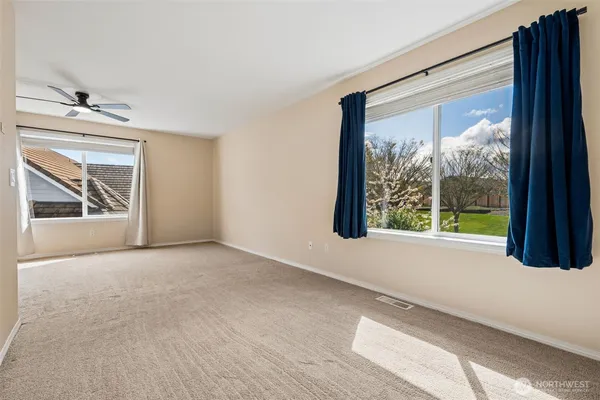$635,000 | 4209 Campus Green Drive Northeast, Lacey, WA 98516