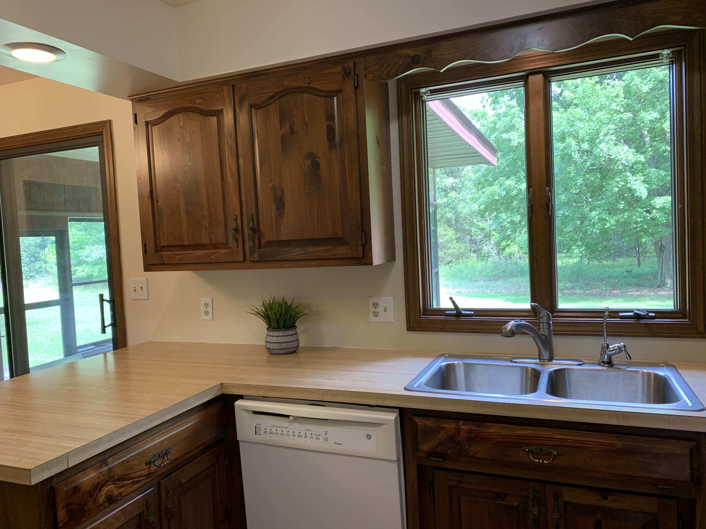 6210 Whites Bridge Road Belding, MI 48809 - Photo 15 of 30 IMG_4327