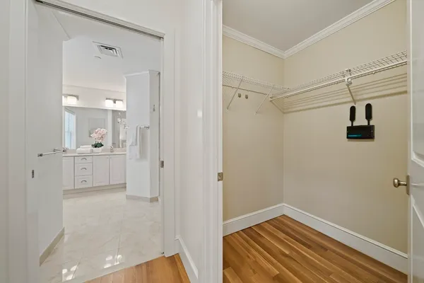 $3,800 | 321 Hammond Pond Parkway, Unit 105, Brookline, MA 02467