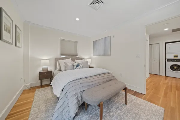 $3,800 | 321 Hammond Pond Parkway, Unit 105, Brookline, MA 02467