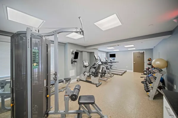 $3,800 | 321 Hammond Pond Parkway, Unit 105, Brookline, MA 02467