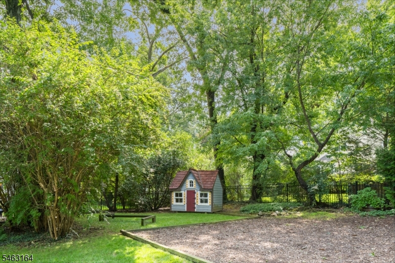 3 Plymouth Road Chatham, NJ 07928 - Photo 32 of 38 Gallery Image 32
