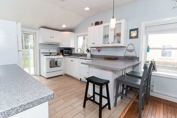 80 Donald Road Marshfield, MA 02050 - Photo 3 of 26 Gallery Image 3