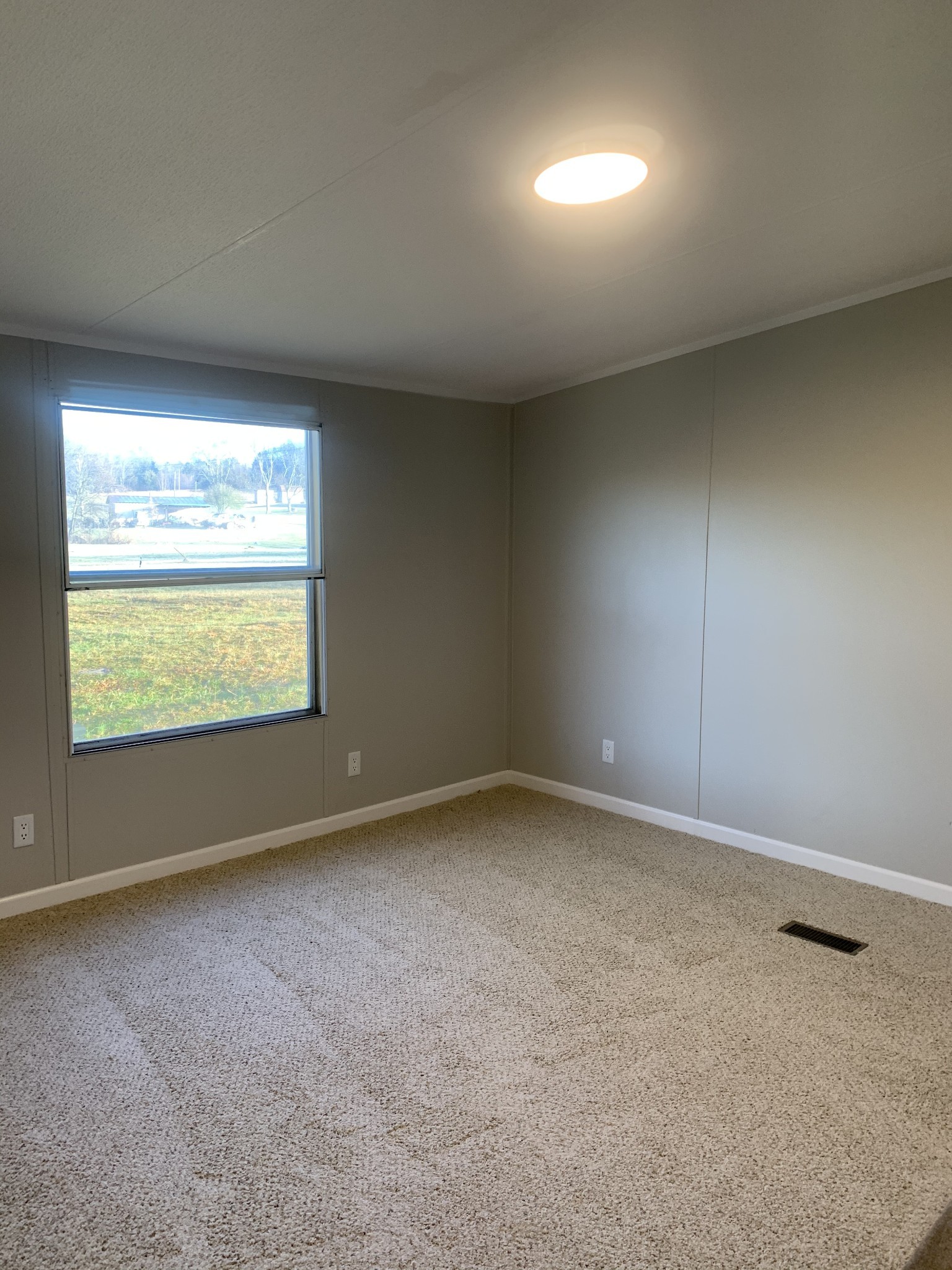 784 Speck Road Lebanon, TN 37087 - Photo 17 of 35 a view of an empty room with a window