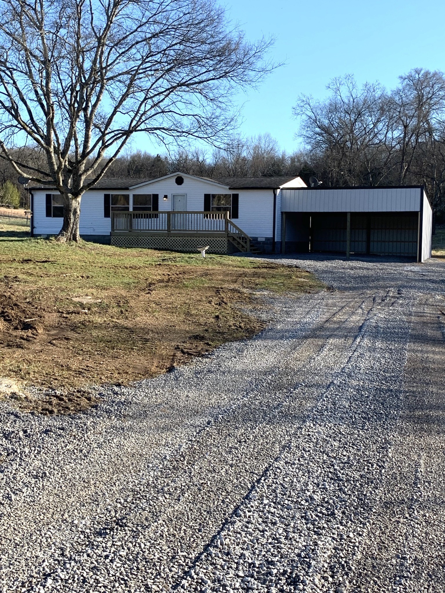 784 Speck Road Lebanon, TN 37087 - Photo 4 of 35 a front view of a house with a yard