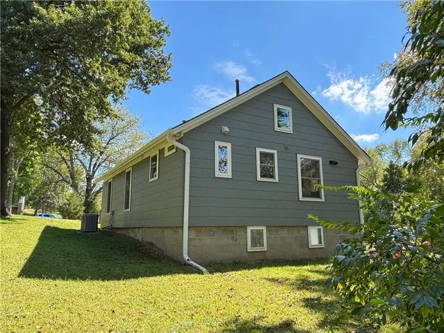 $249,900 | 2424 South 26 Street, Kansas City, KS 66106