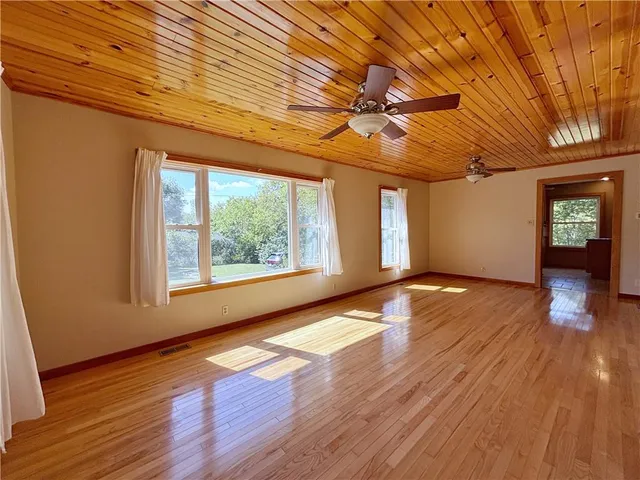 $249,900 | 2424 South 26 Street, Kansas City, KS 66106