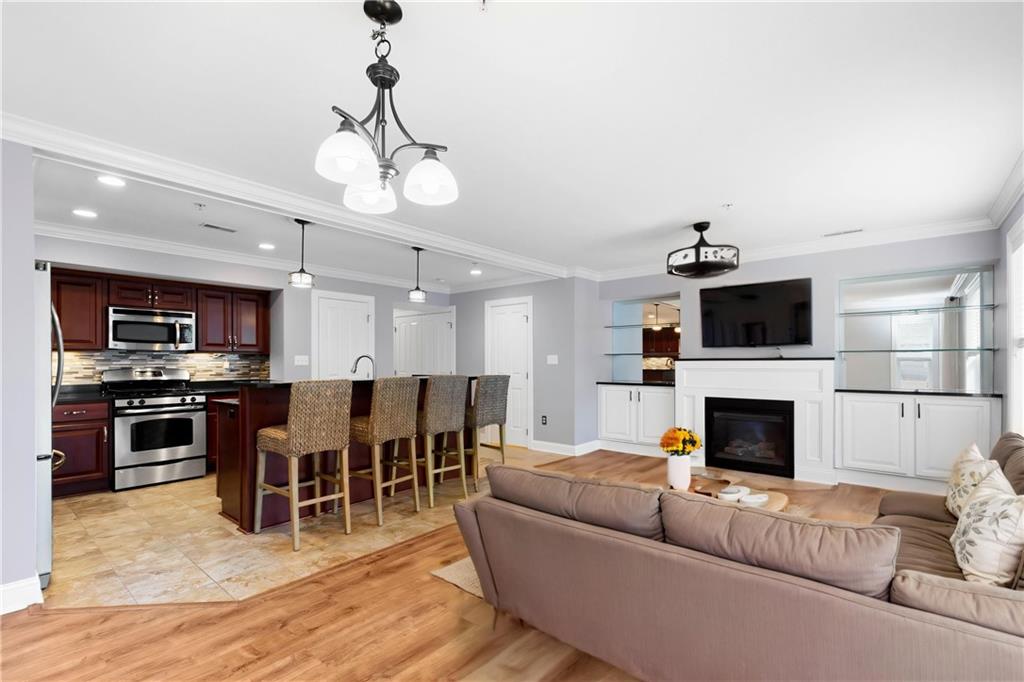 121 Anderson Station Venetia, PA 15367 - Photo 5 of 28