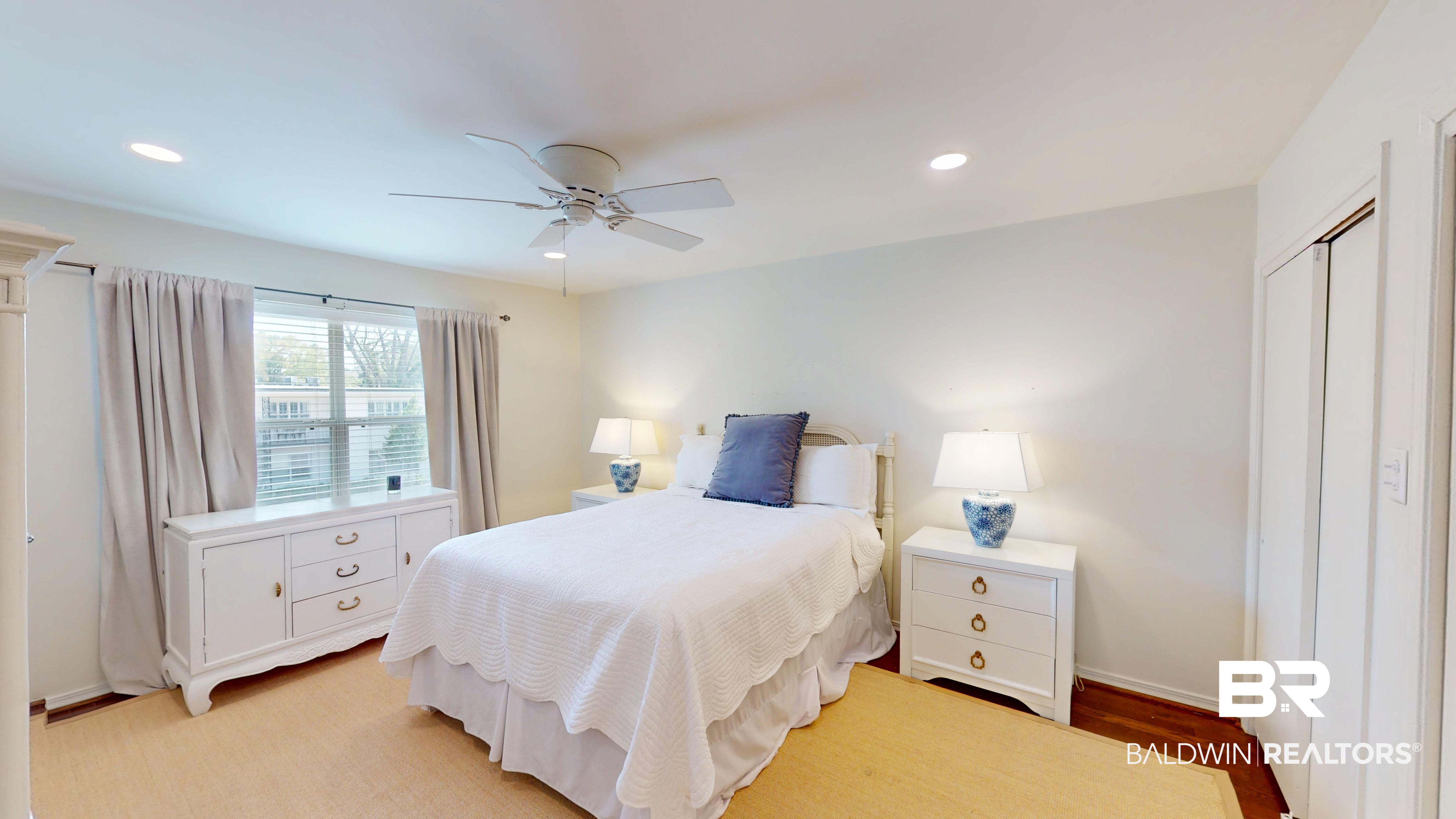 4009 Old Shell Road, Unit B2 Mobile, AL 36608 - Photo 14 of 25 Gallery Image 14