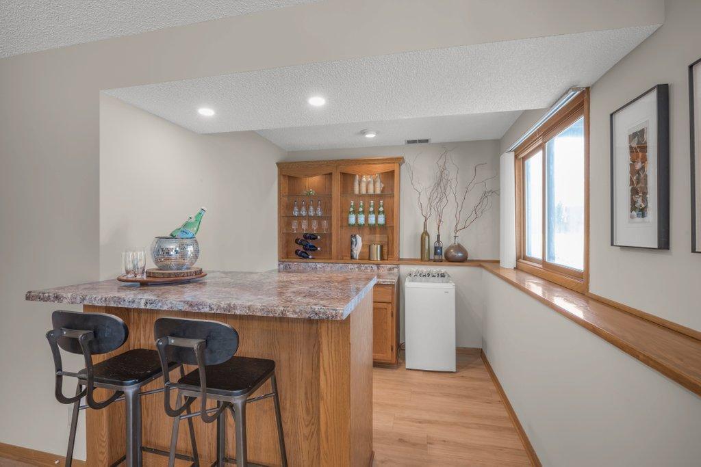 6677 Countryside Drive Eden Prairie, MN 55346 - Photo 19 of 36