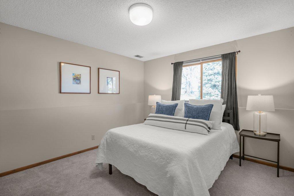 6677 Countryside Drive Eden Prairie, MN 55346 - Photo 21 of 36