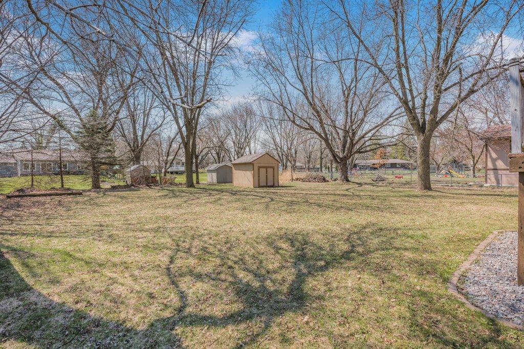 6677 Countryside Drive Eden Prairie, MN 55346 - Photo 31 of 36