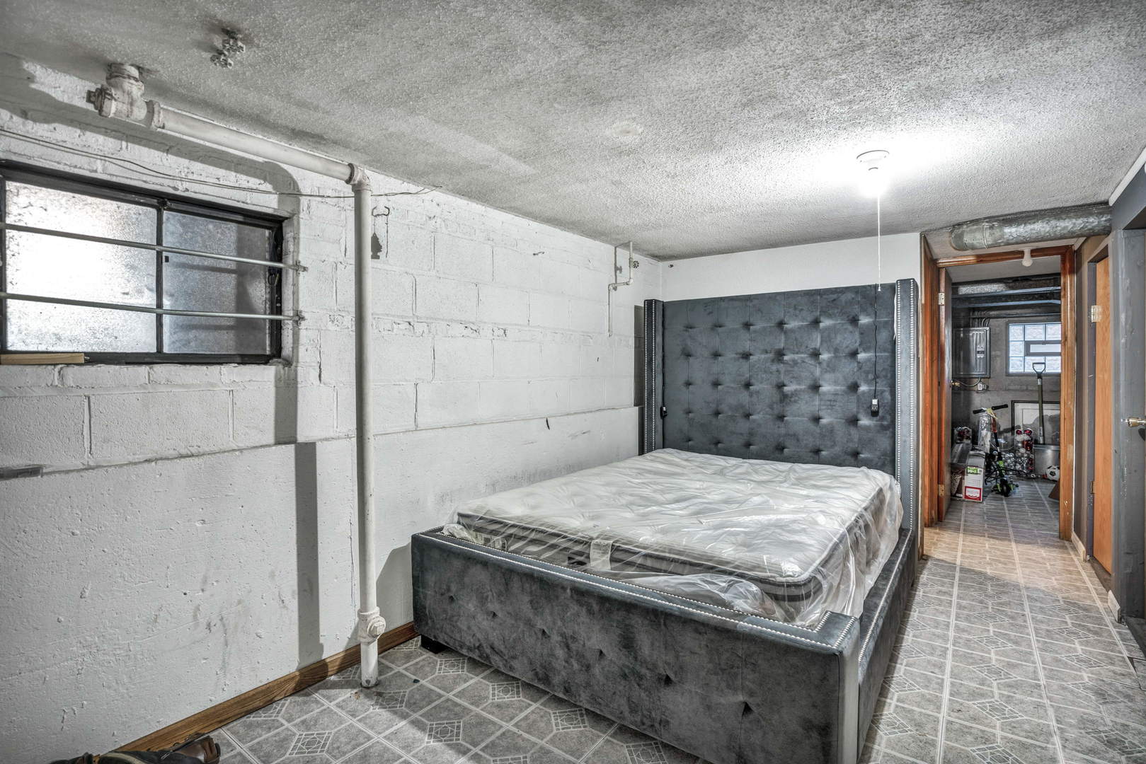 243 Custer Avenue Evanston, IL 60202 - Photo 12 of 17