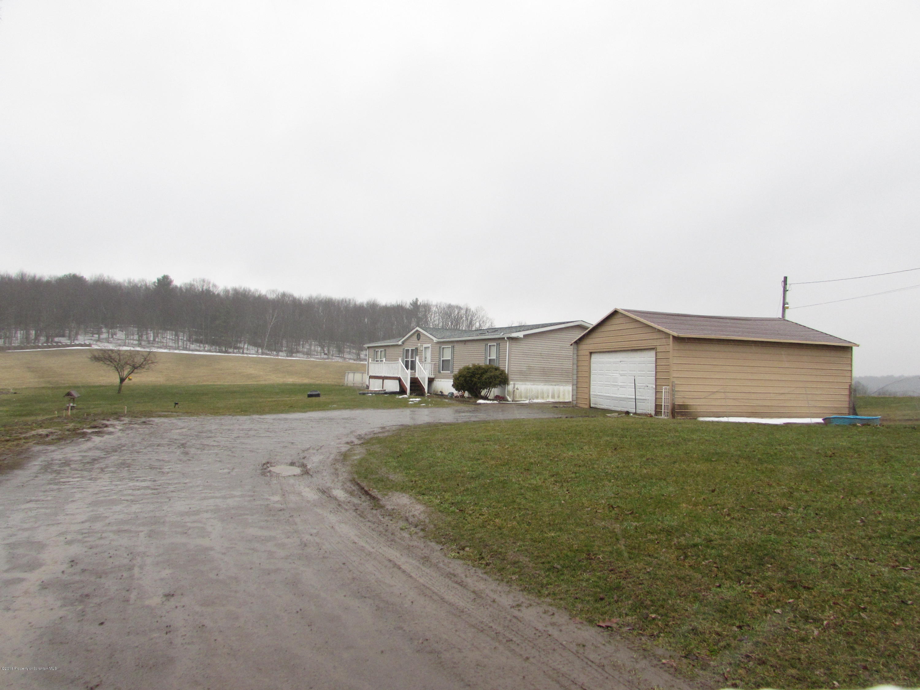 690 Squier Hill Road Nicholson, PA 18446 - Photo 2 of 16 Gallery Image 2