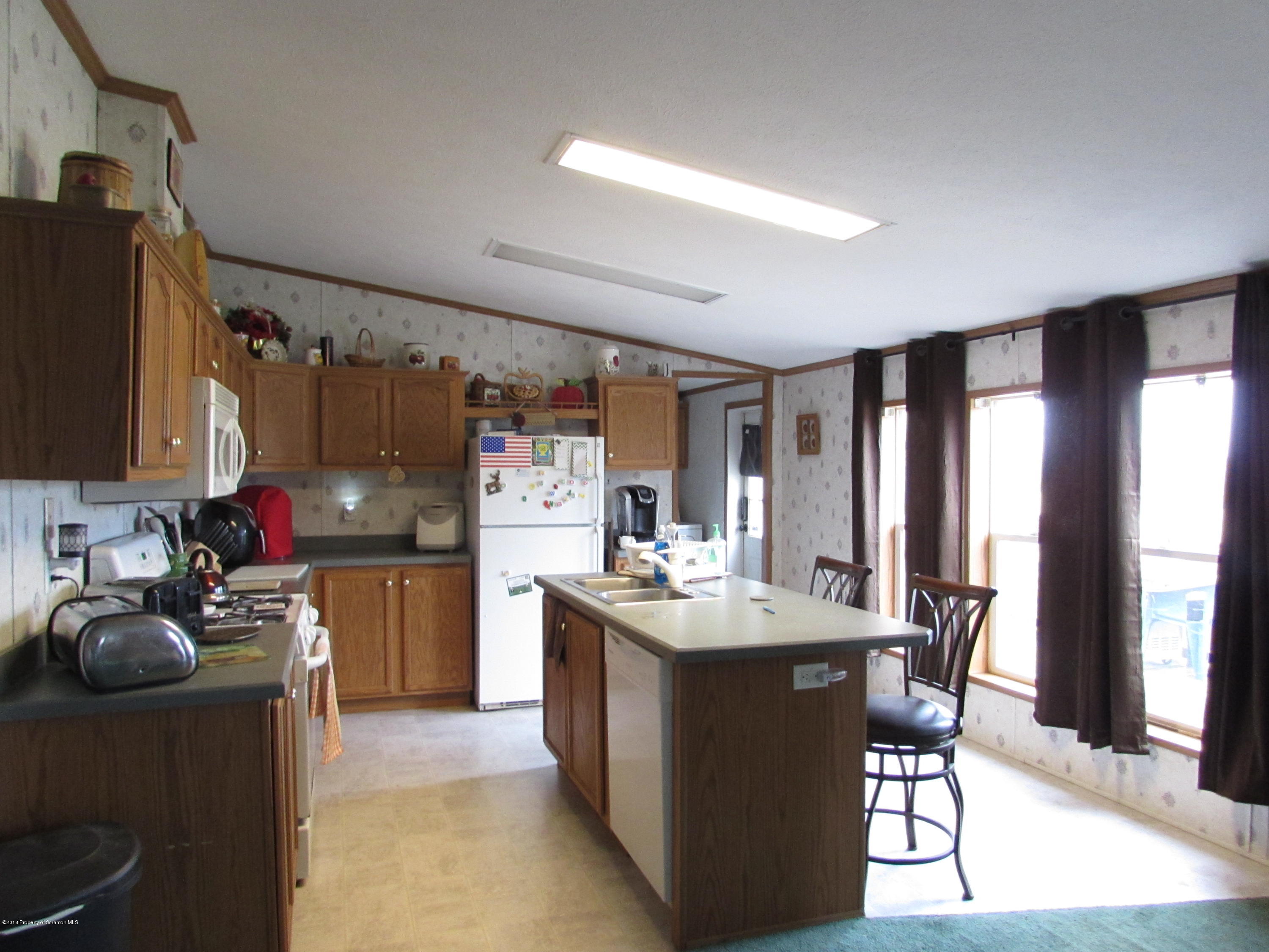 690 Squier Hill Road Nicholson, PA 18446 - Photo 6 of 16 Gallery Image 6