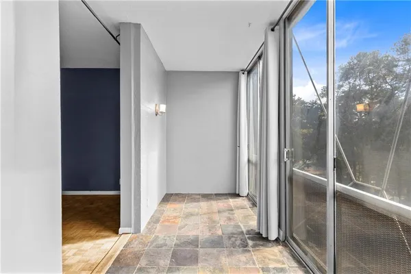 $1,700 | 130 26th Street Northwest, Unit 307, Atlanta, GA 30309