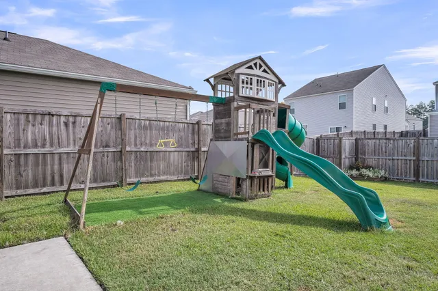 $389,000 | 108 Holly Leaf Lane, Summerville, SC 29486