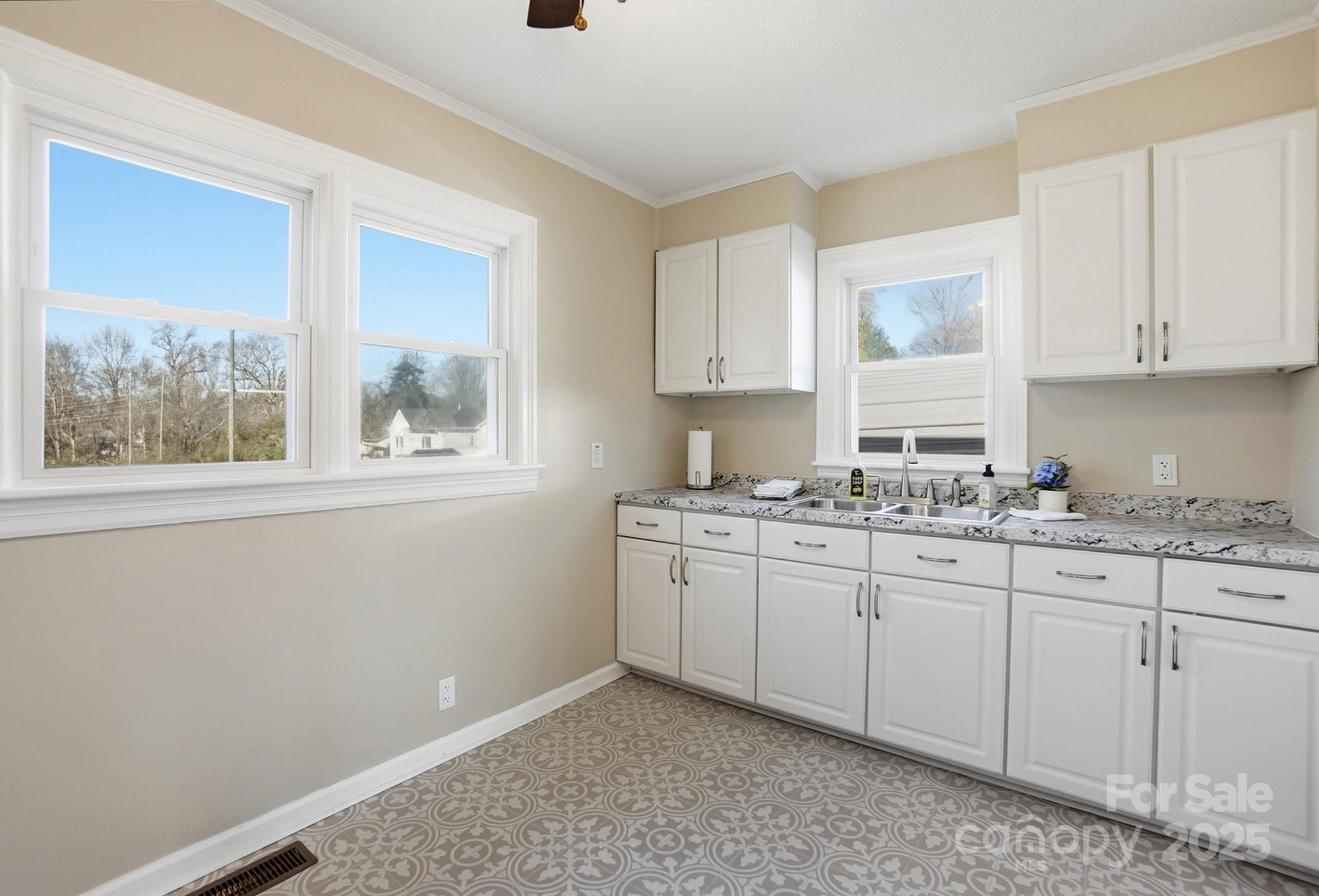 412 Ridge Street Stanley, NC 28164 - Photo 9 of 30