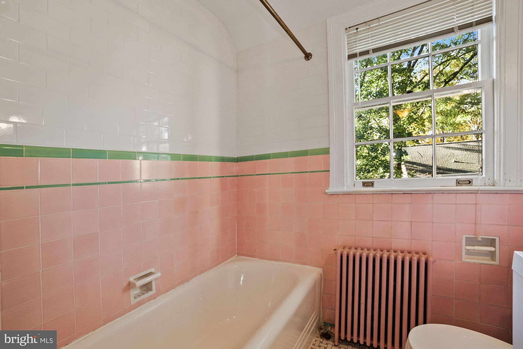 9 Hilltop Road Silver Spring, MD 20910 - Photo 15 of 47