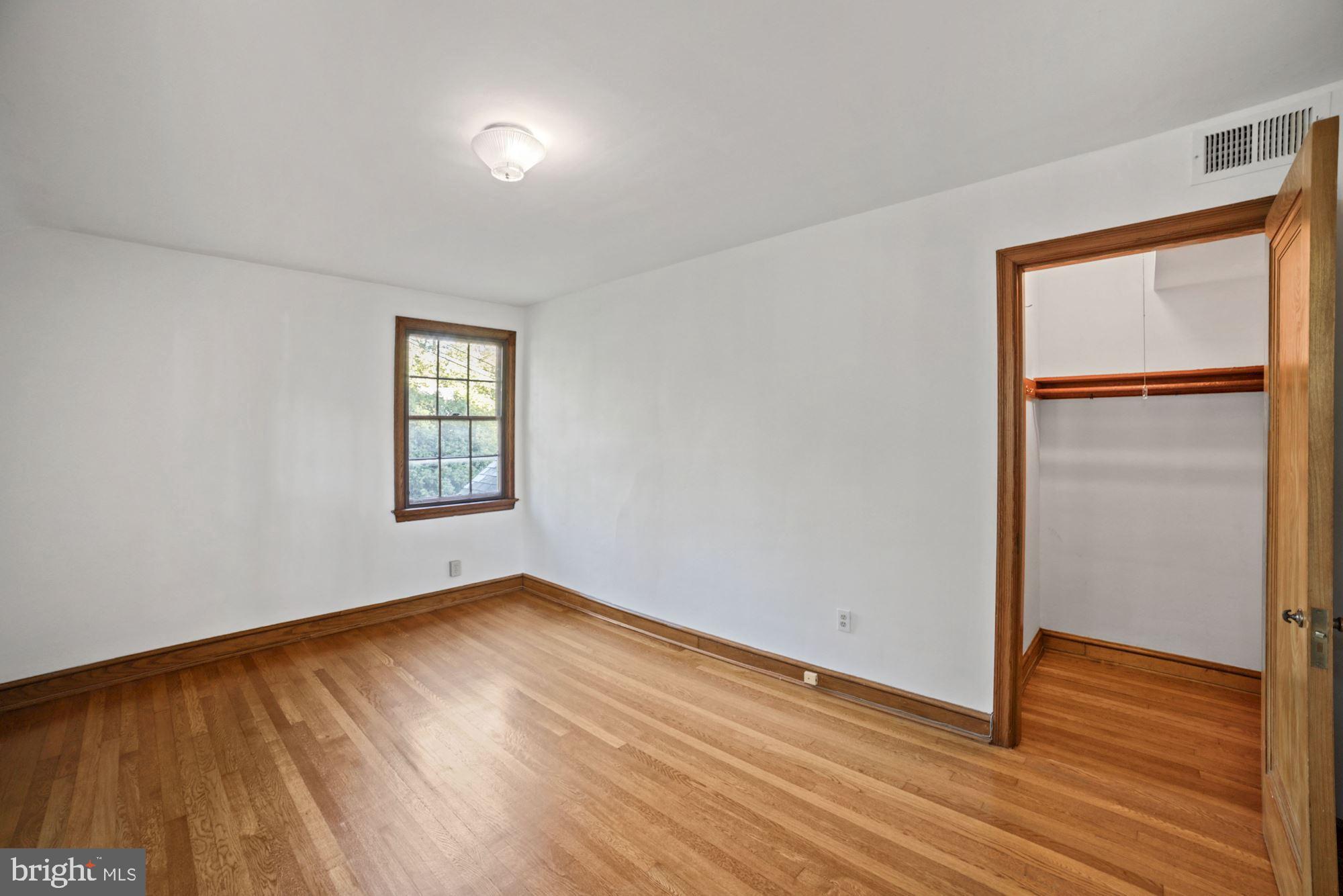 9 Hilltop Road Silver Spring, MD 20910 - Photo 18 of 47